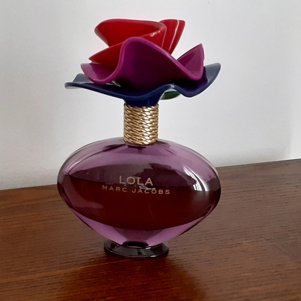 Marc Jacobs Lola Perfume